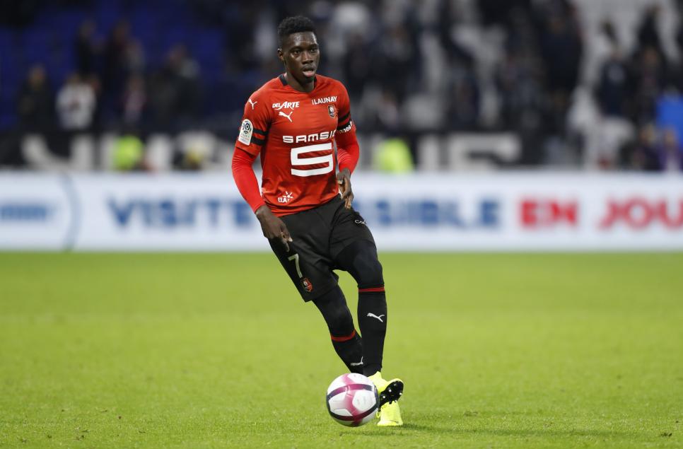 爱德华兹半场12分4失误，兰德尔10中5拿到14分