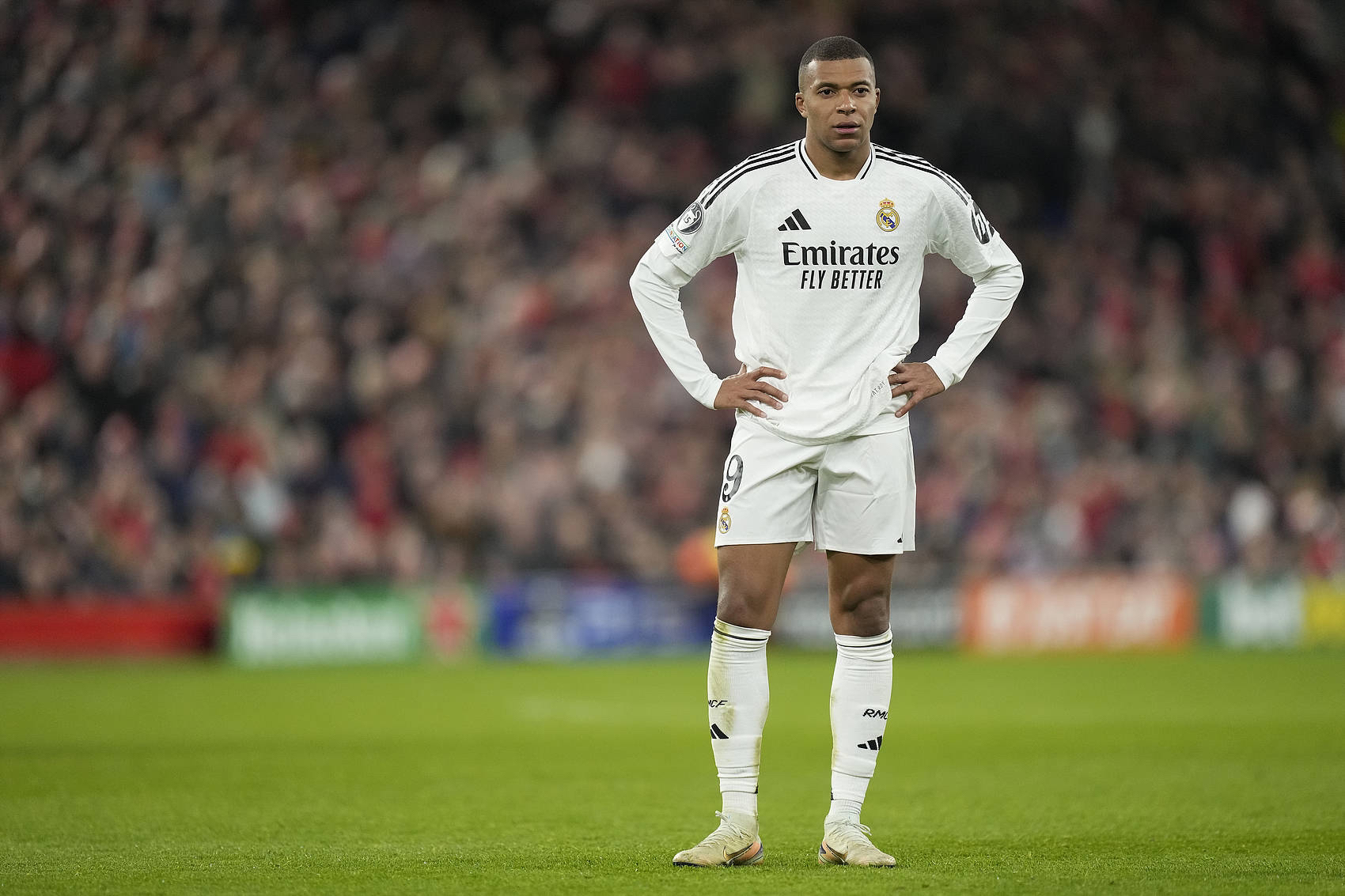 亚冠关键战前瞻：布里兰主场势冲出线 江原FC客场寻机抢分