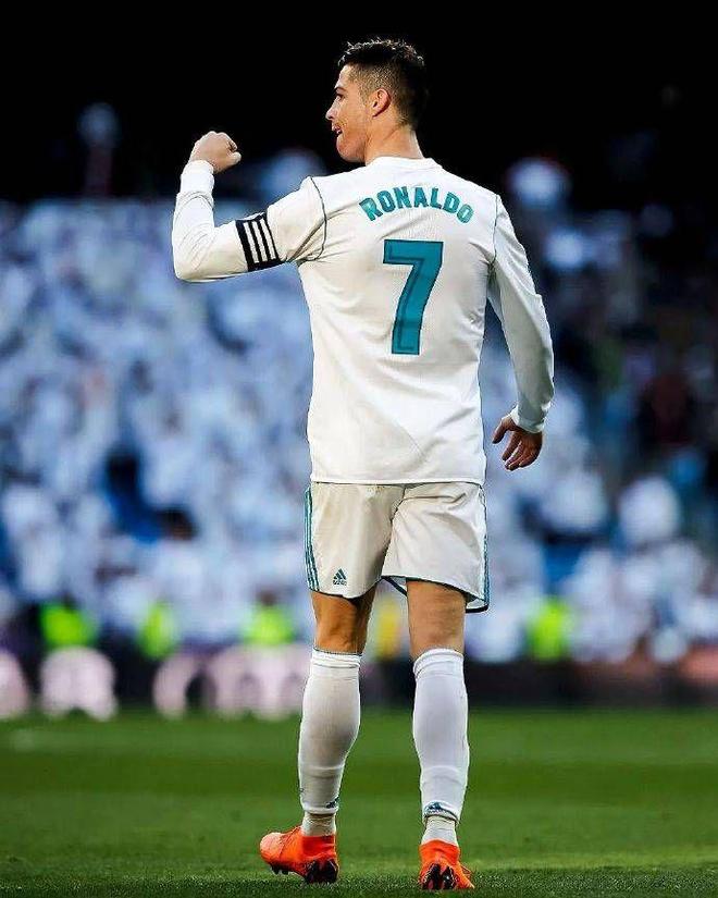 布斯克茨和阿尔巴将在赛季结束退役，穆勒：我向他们脱帽致敬