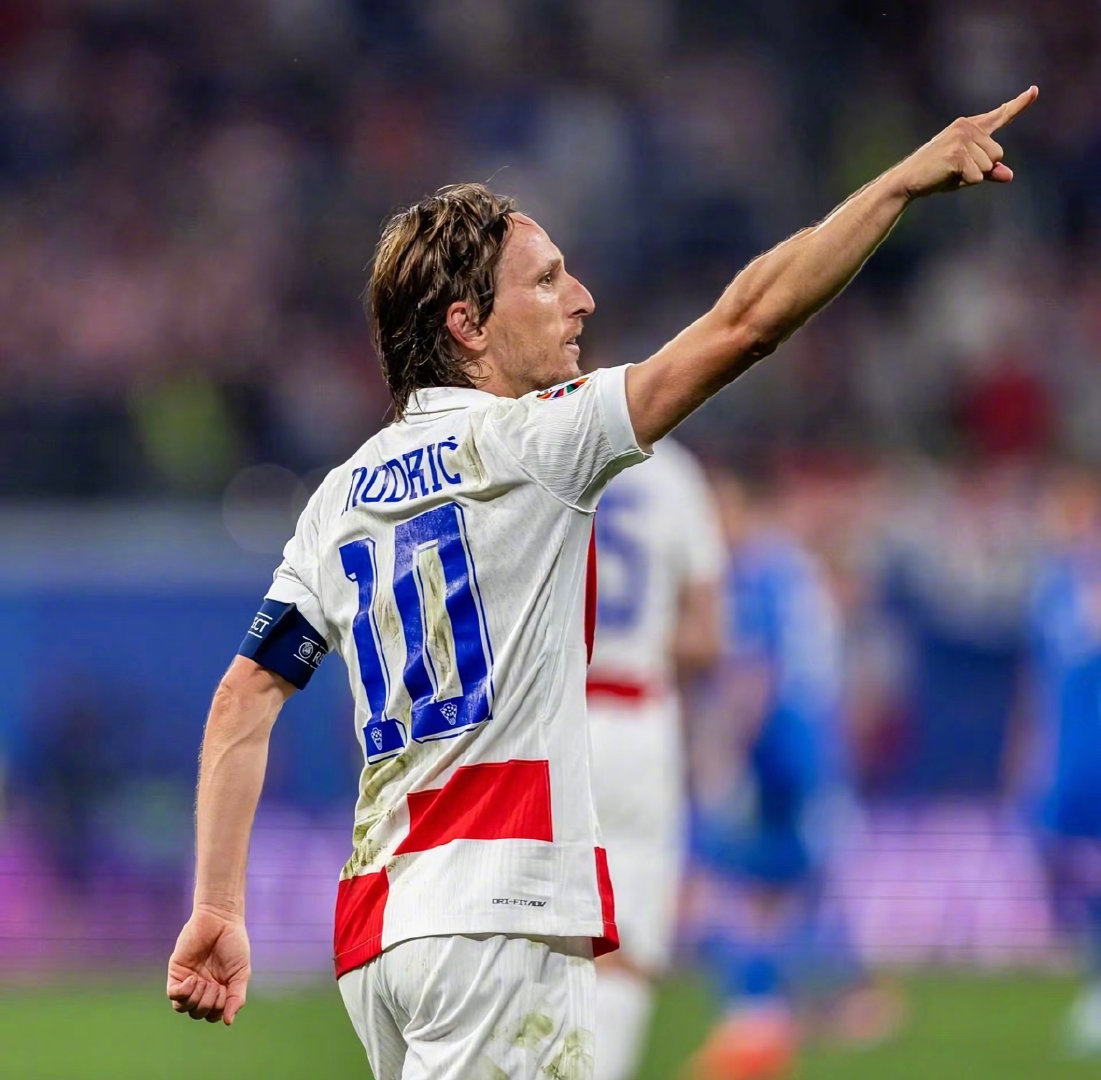 重庆市越野滑雪队新赛季首金诞生！