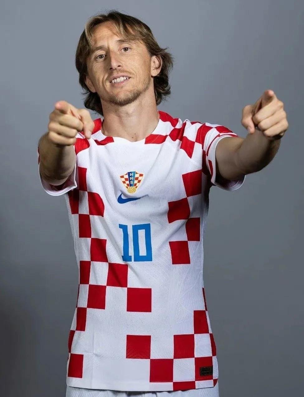 卡拉格”内涵“萨拉赫训练照：从未像今晚这样渴望利物浦赢球